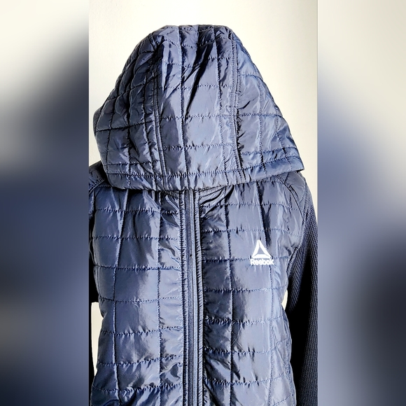 ๐๏ธ๐ท Reebok Poly Woven Quilted full zipped hooded Jacket - Navy Blue - Medium - Picture 11 of 16